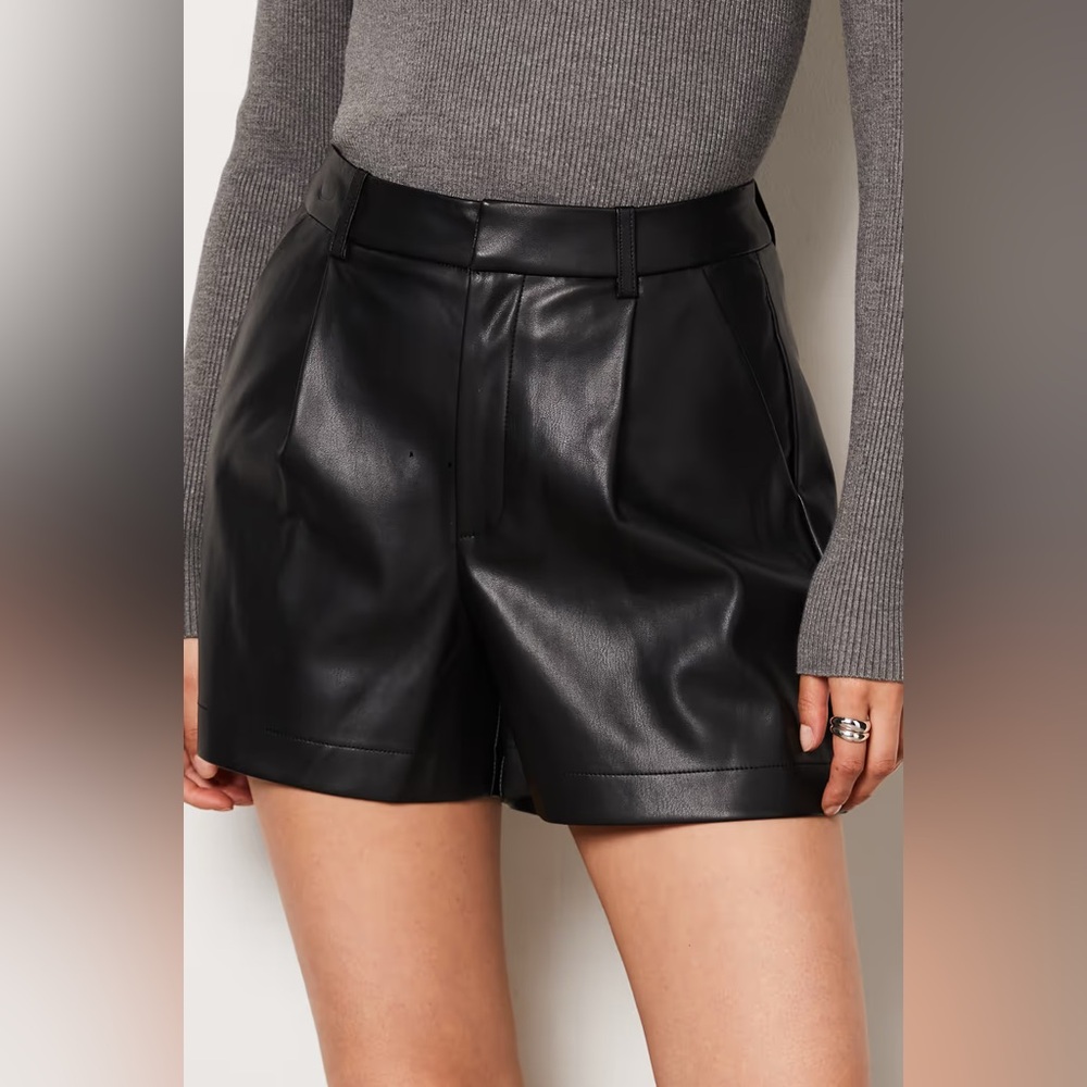 Calvin Klein Black Bermuda Shorts Tailored Design